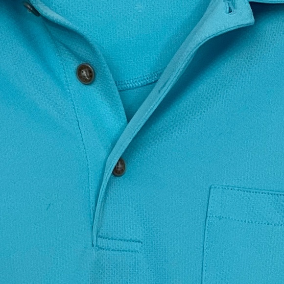 PRICE DROP! Comfortable, stretchy short sleeve men's shirt - Picture 2 of 8